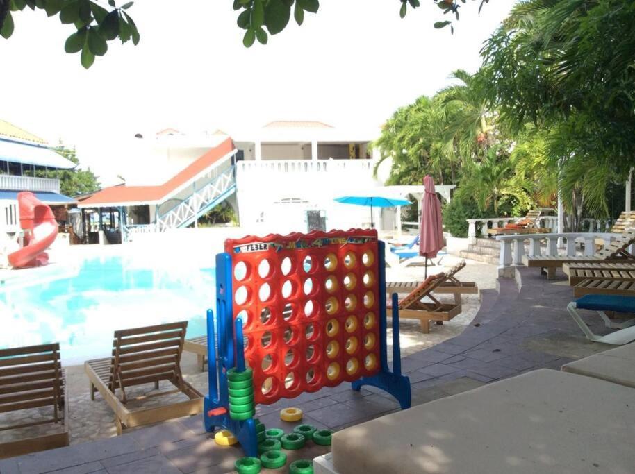 Lush Tropical Apartment Located In A 4-Star Resort Runaway Bay Eksteriør bilde