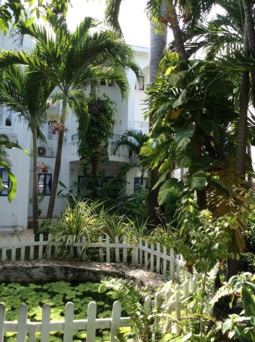 Lush Tropical Apartment Located In A 4-Star Resort Runaway Bay Eksteriør bilde